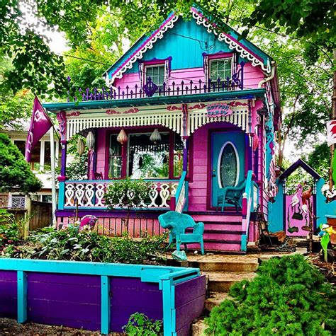 grimsby beach houses